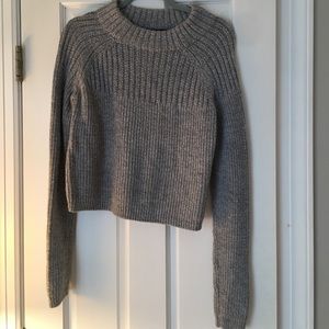 Crop top sweater
